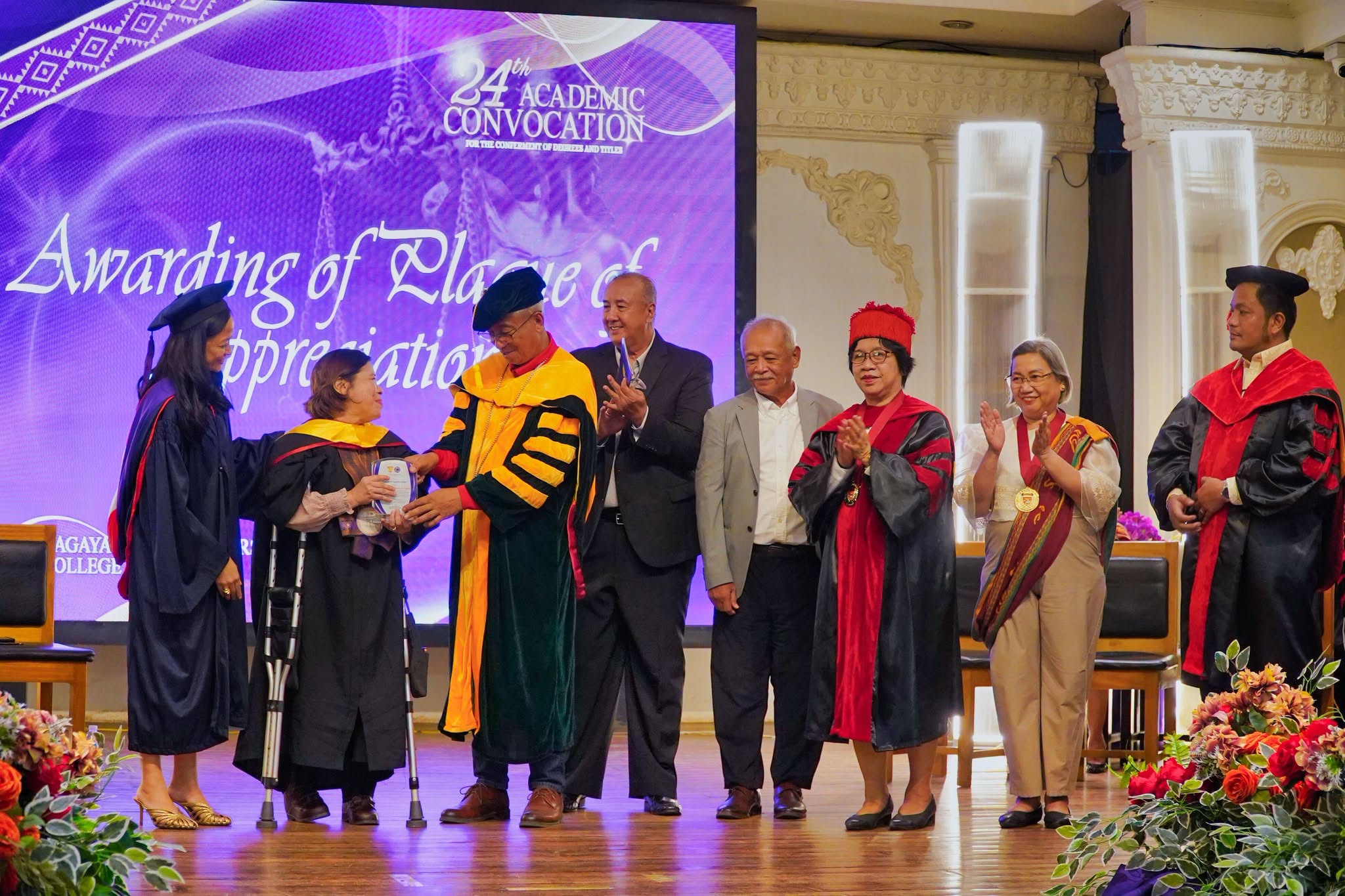 24TH-GRAD-COL-PHOTOSET photo 7